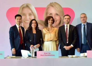 Meme ve yumurtalık kanserleri riski taşıyıp taşımadığınızı öğrenebileceğiniz “Kontrol Sende Cevabı Gende” platformu hayata geçti