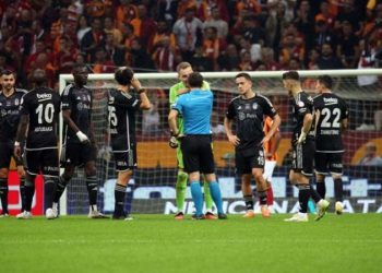 Beşiktaş’tan hakem tepkisi: ‘TFF bunun açıklamasını yapsın’