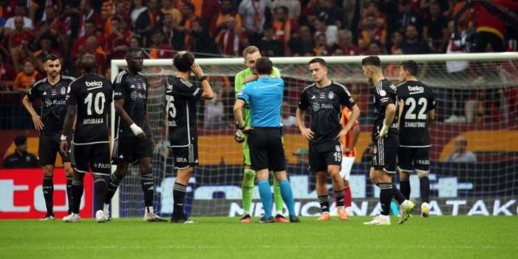Beşiktaş’tan hakem tepkisi: ‘TFF bunun açıklamasını yapsın’