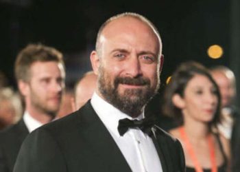 Halit Ergenç’ten iddialı bir dizi projesi geliyor: Netflix’in dram komedisinde oynayacak