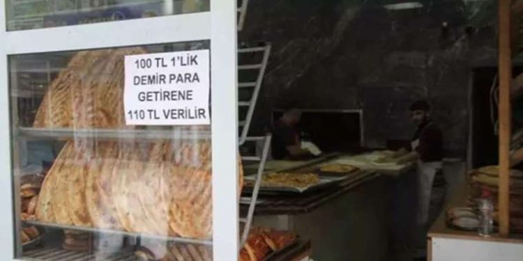 İlanı gören şaştı kaldı… 100 lira bozuk para getirene 110 TL veriyor!