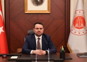 Şikayetler işleme konmadı! Bakan yardımcısı da aralarında