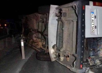 Uşak’ta iki işçi servisi çarpıştı: 28 yaralı