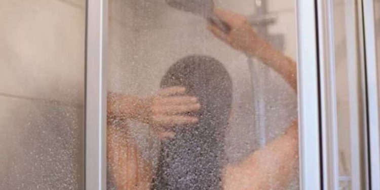 Uzmanlar açıkladı: Sabah mı yoksa akşam mı duş alınmalı?